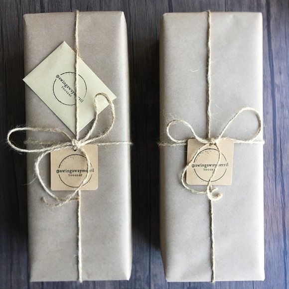 Welcome to the Swing Away Merril Toggery! - Picture 3 of 7